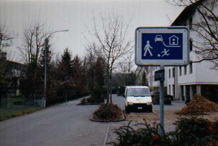 Ingresso di una strada residenziale (Svizzera)